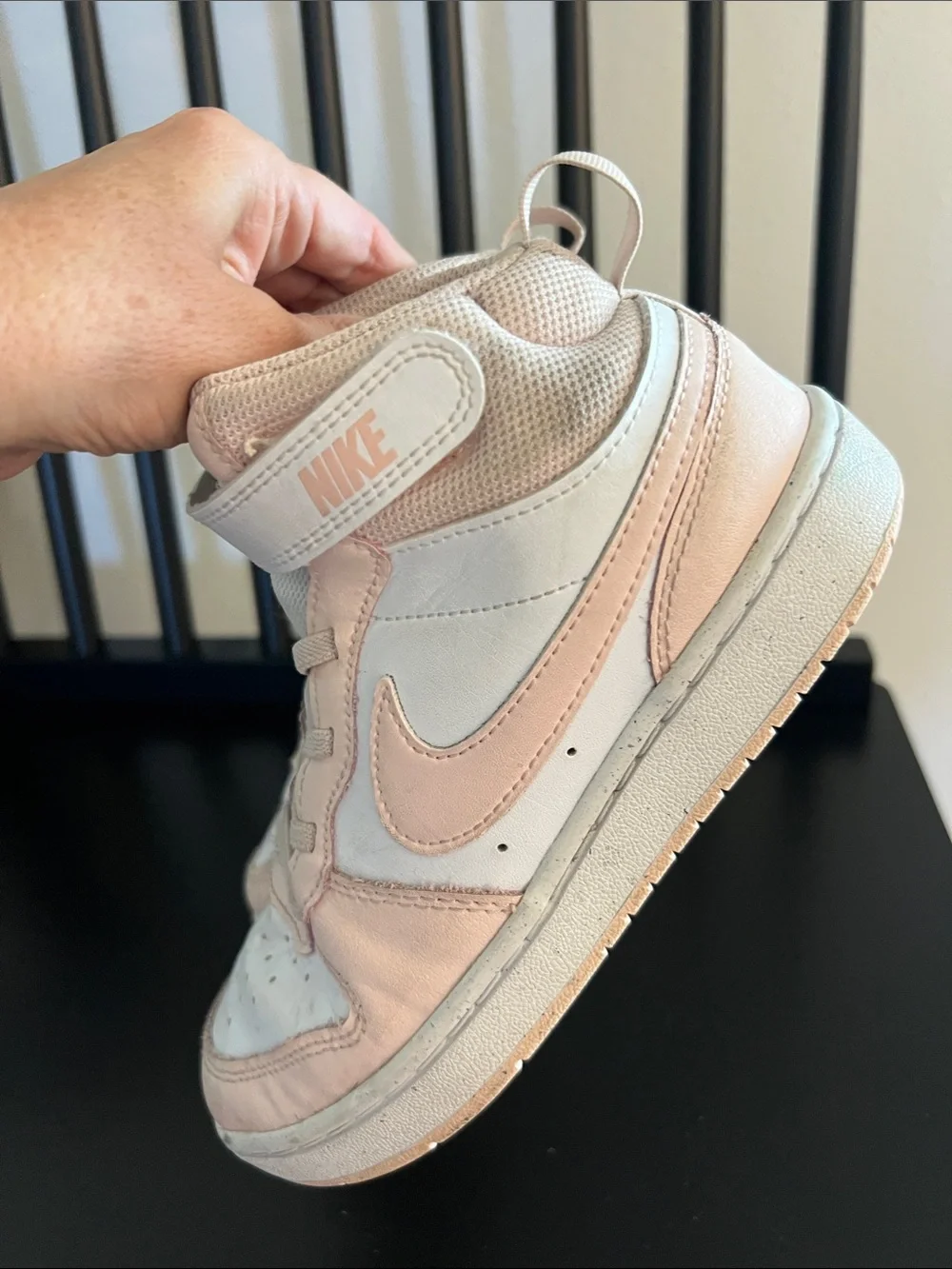 ❤️3/$25 (2) Nike Kids Sneakers in White & Pink